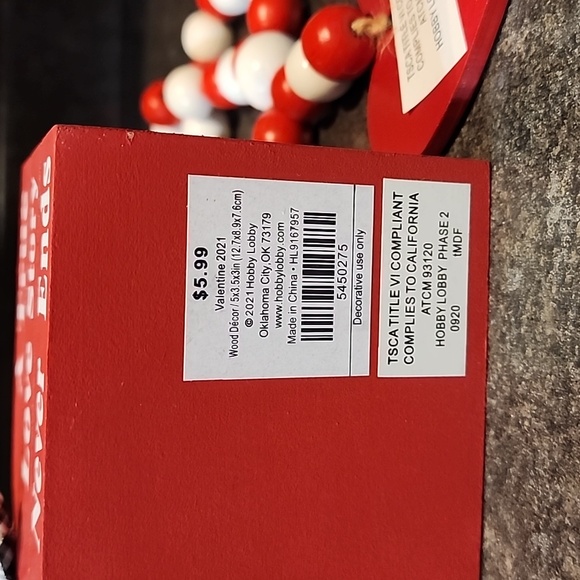 Valentines Day decor - Picture 12 of 13